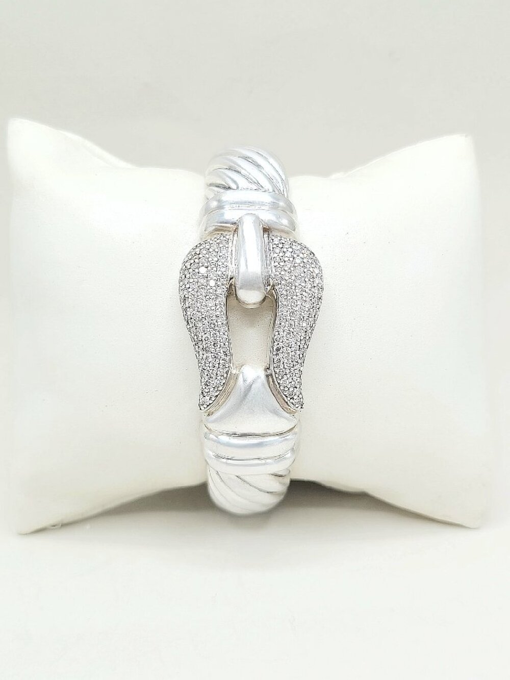 David Yurman Jumbo Waverly Buckle Bracelet w/ Pavé White Diamonds - Medium RARE